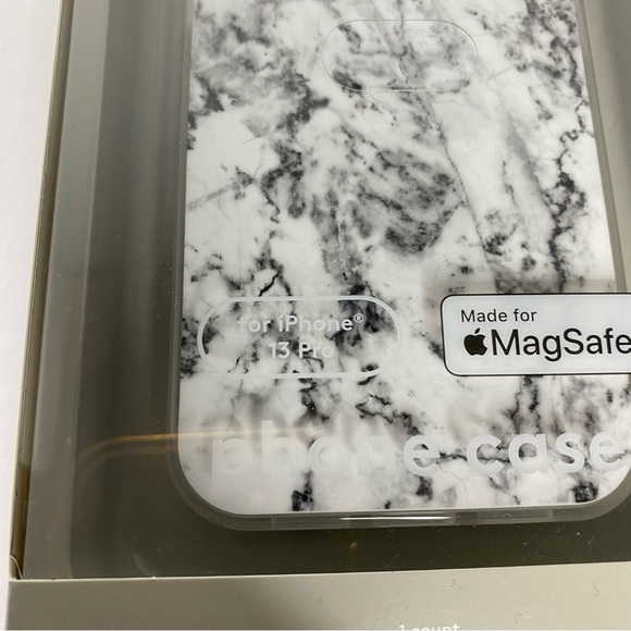 Heyday Black White Marble Bumper Phone Case iPhone 13 Pro with MagSafe NIB - Picture 3 of 6